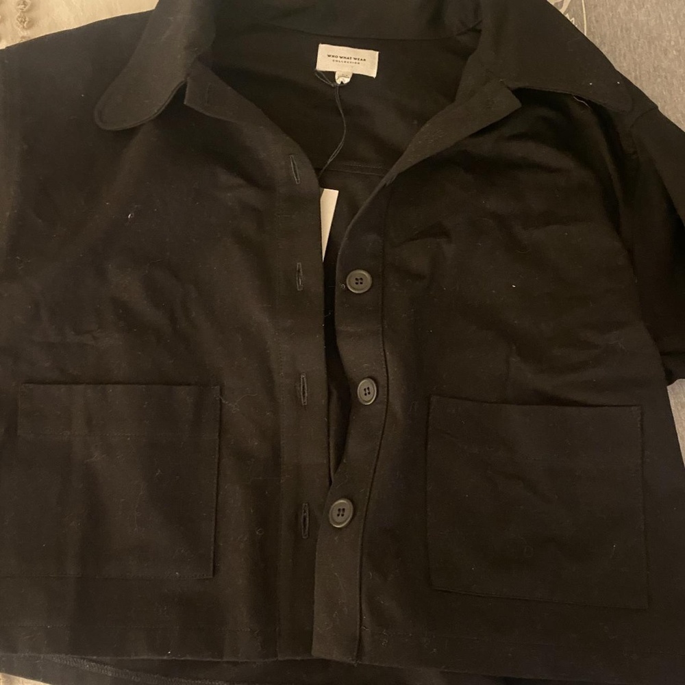 Noah Cropped Boxy Jacket - Picture 2 of 2